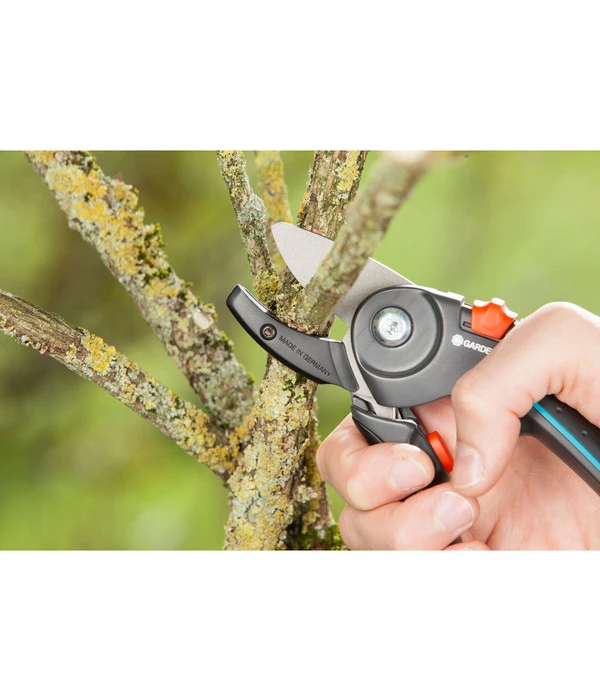 GARDENA Gartenschere A/M 4 GARDENA Gartenschere A/M – Bild 2