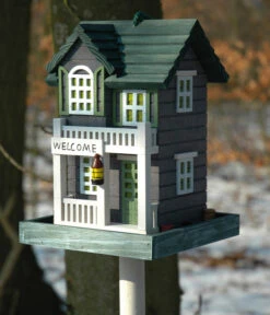 Dobar® Wildlife Vogelhaus Welcome Inkl. Ständer, Grün/weiß, Ca. B23/H100/T18 Cm 8 Dobar® Wildlife Vogelhaus Welcome Inkl. Ständer, Grün/weiß, Ca. B23/H100/T18 Cm -Gartenbedarf Angebote 6689590 WE MO 002 DobarWVWesternVogelhausWelcome